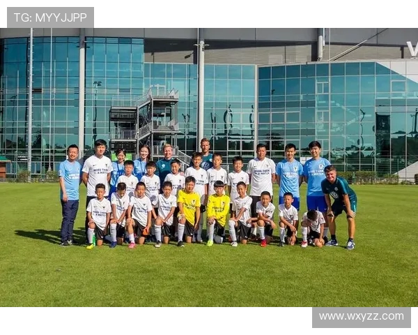 探索现代足球俱乐部在城市文化与青训体系中的协同发展路径新策略